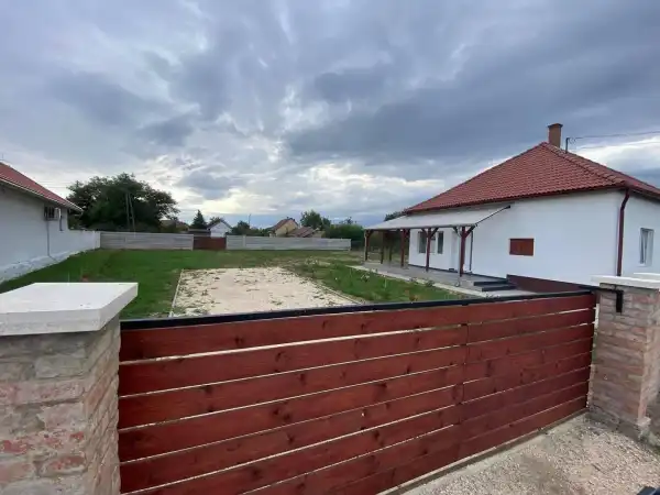 Eladó családi ház, Abádszalók 3 szoba 80 m² 38 M Ft