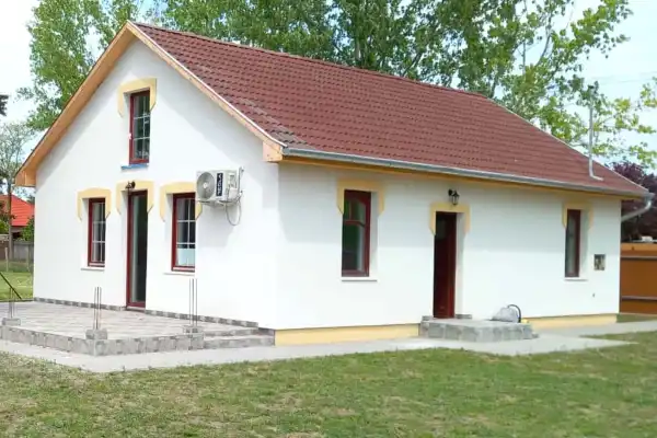 Eladó családi ház, Abony 2 szoba 66 m² 40.9 M Ft