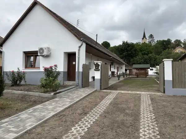 Eladó családi ház, Acsa 3 szoba 90 m² 67.5 M Ft