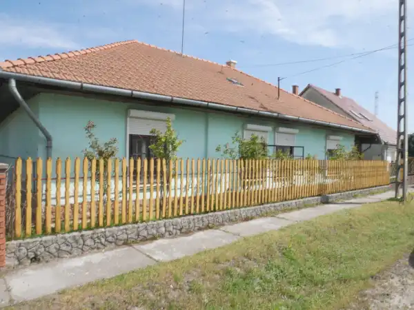 Eladó családi ház, Albertirsa 4 szoba 120 m² 48.5 M Ft