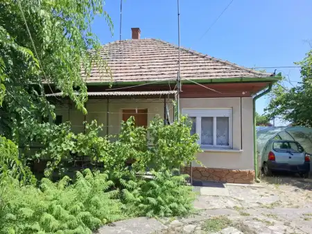eladó családi ház, Albertirsa