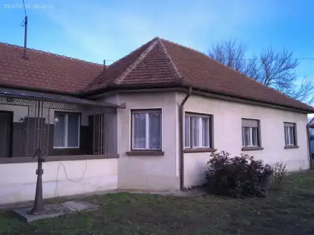 eladó családi ház, Albertirsa