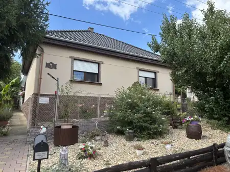 eladó családi ház, Alsópetény