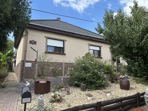 Eladó családi ház, Alsópetény 2 szoba 90 m² 64.5 M Ft