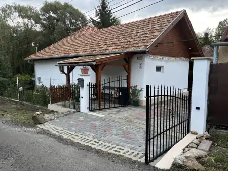 eladó családi ház, Alsópetény
