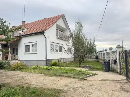 eladó családi ház, Átány