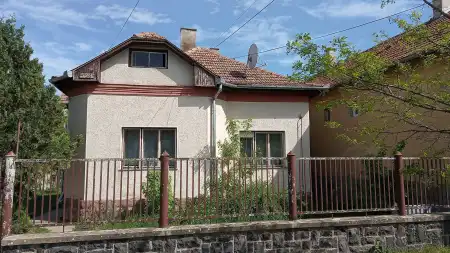 eladó családi ház, Bag