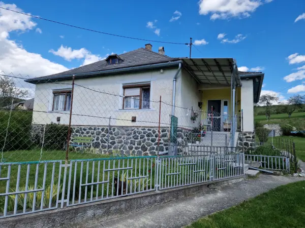 Eladó családi ház, Balaton 3 szoba 95 m² 29.9 M Ft