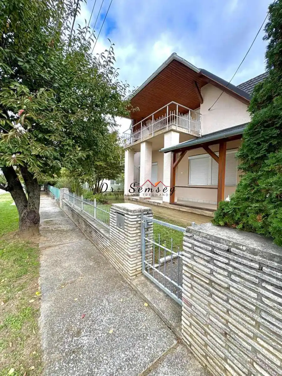 eladó családi ház, Balatonboglár