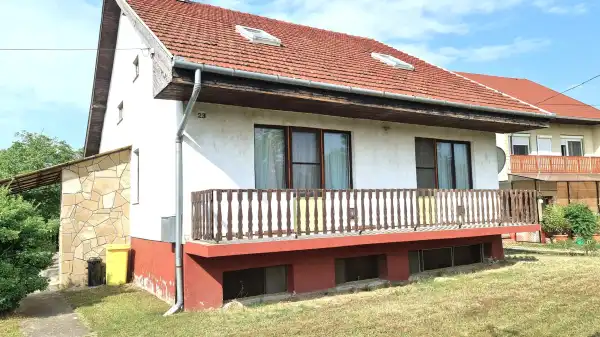 Eladó családi ház, Balatonszemes 4 szoba 100 m² 83.9 M Ft