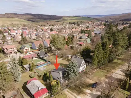 eladó családi ház, Bánk