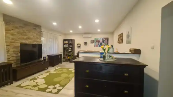 Eladó családi ház, Baracs 1+1 szoba 66 m² 48.6 M Ft