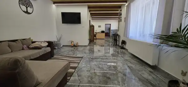 Eladó családi ház, Baracs 2+2 szoba 114 m² 68 M Ft