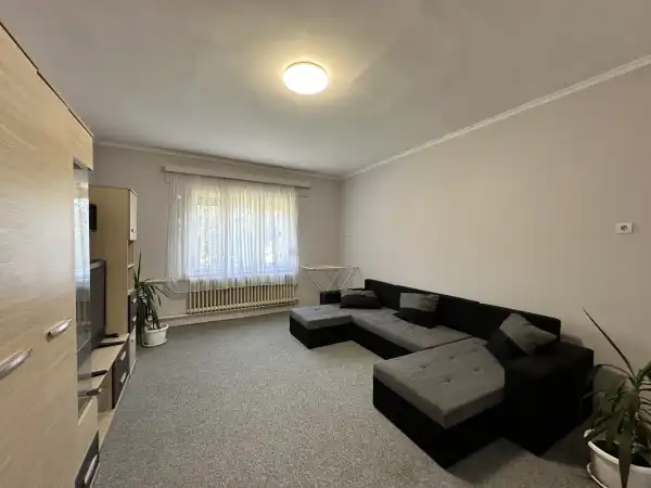 Eladó családi ház, Békéscsaba 5 szoba 146 m² 32.99 M Ft