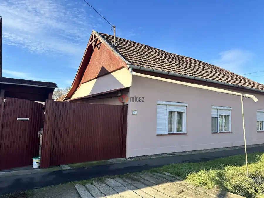 eladó családi ház, Békéscsaba