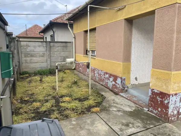 Eladó családi ház, Békéscsaba 2 szoba 85 m² 25.5 M Ft