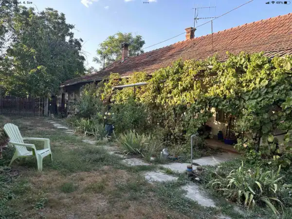 Eladó családi ház, Békéscsaba 4 szoba 180 m² 35 M Ft