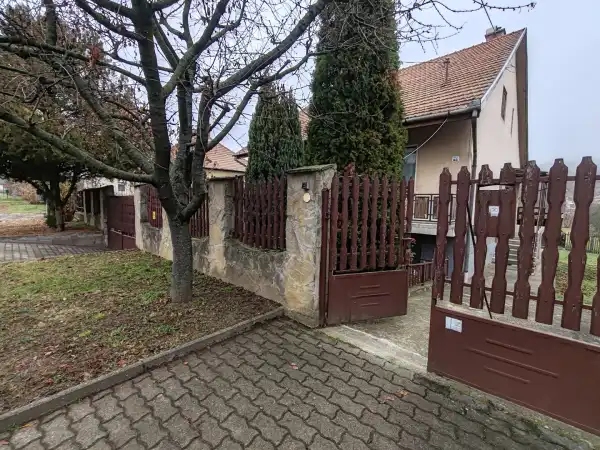 Eladó családi ház, Bercel 3 szoba 98 m² 47 M Ft