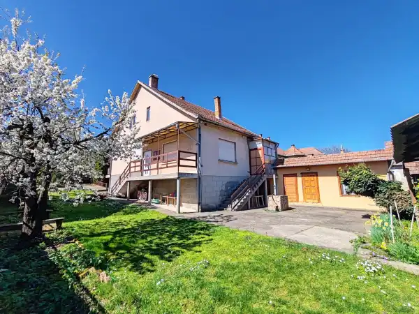 Eladó családi ház, Bercel 3 szoba 98 m² 45 M Ft