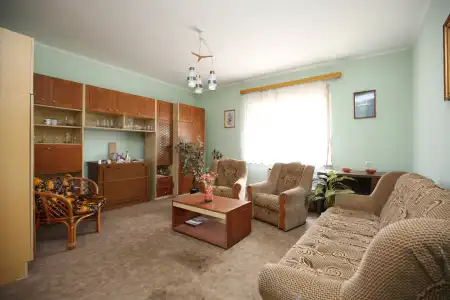 eladó családi ház, Bercel