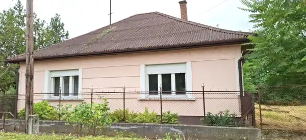 Eladó családi ház, Boconád 3 szoba 130 m² 25.9 M Ft