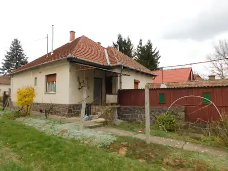 eladó családi ház, Bodony