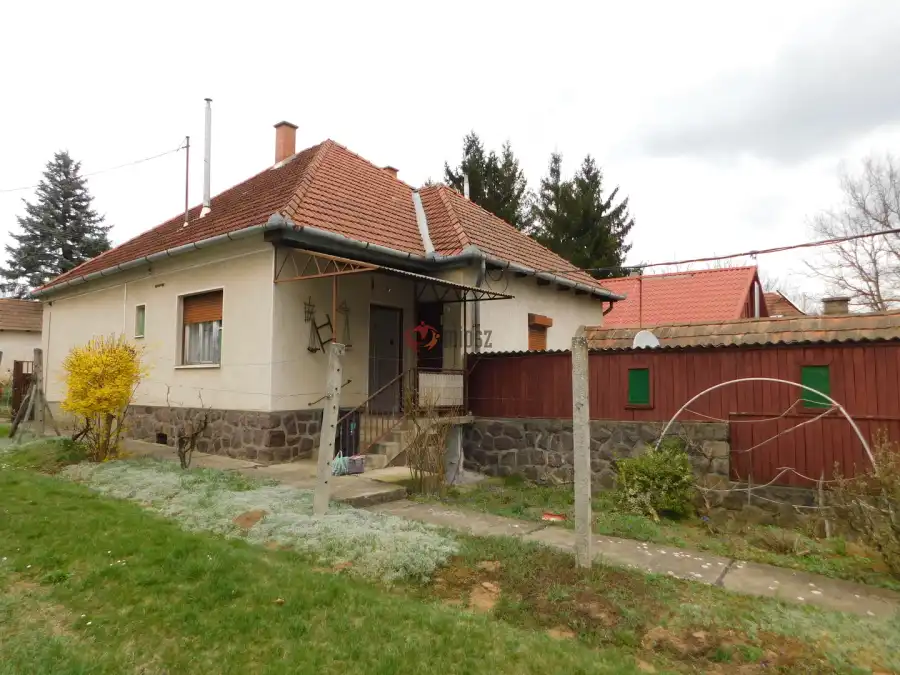 eladó családi ház, Bodony