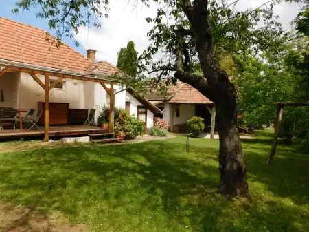eladó családi ház, Bodony