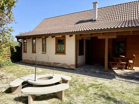 eladó családi ház, Bogács