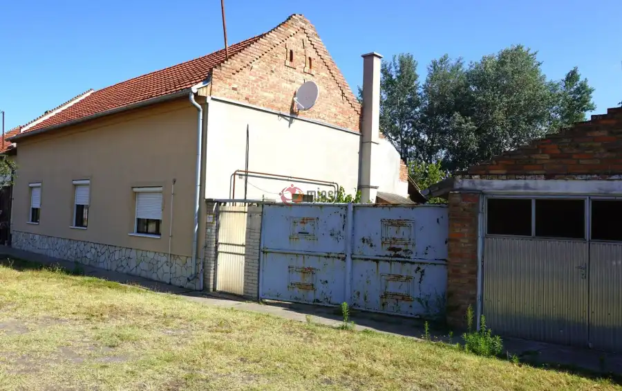 eladó családi ház, Bordány