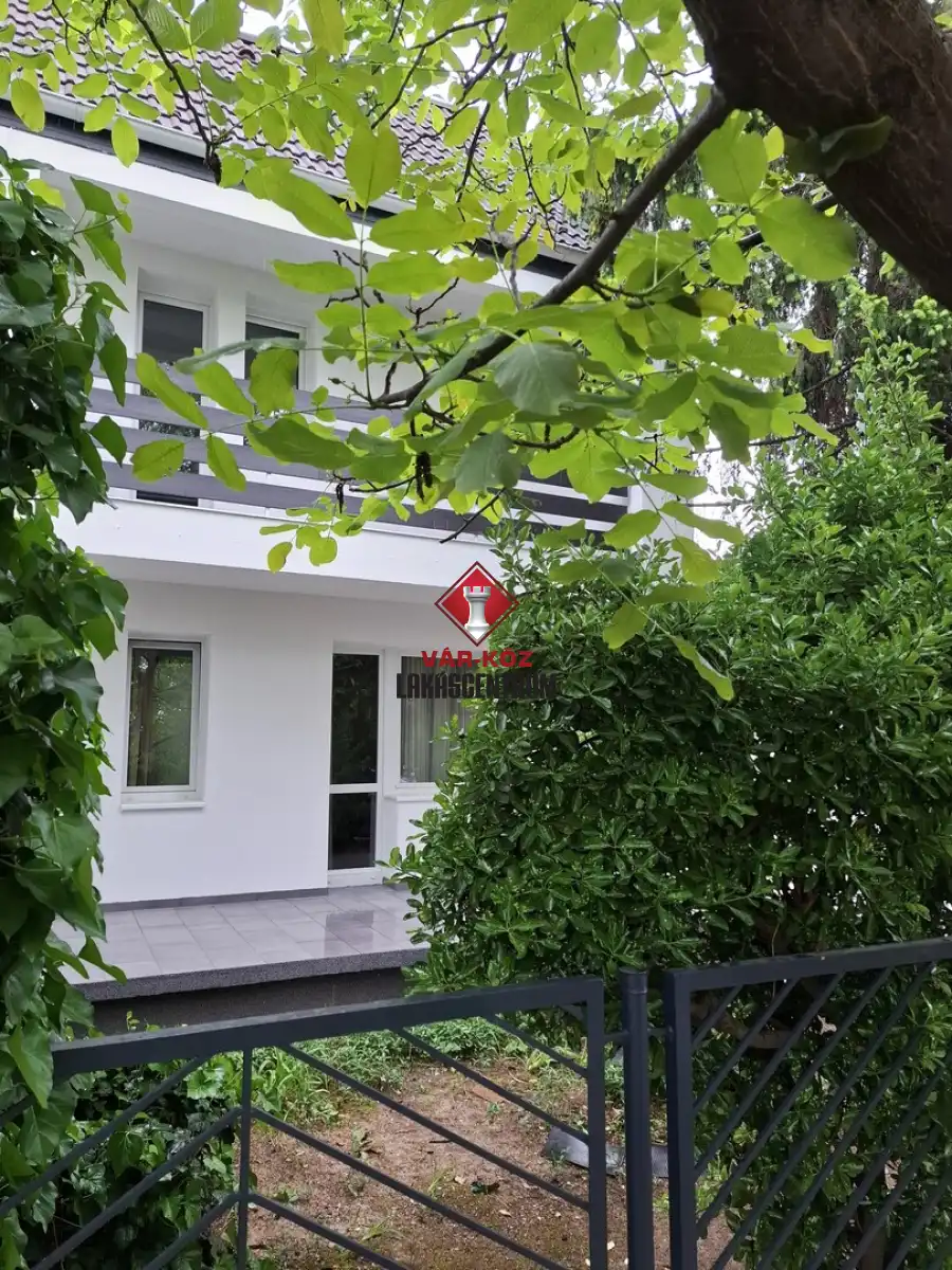 eladó családi ház, Budaörs