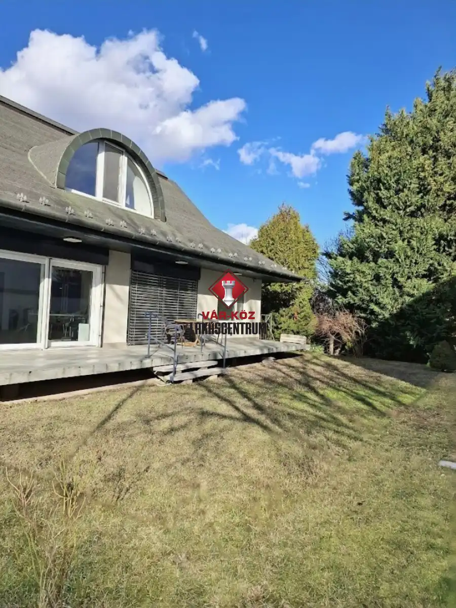 eladó családi ház, Budaörs