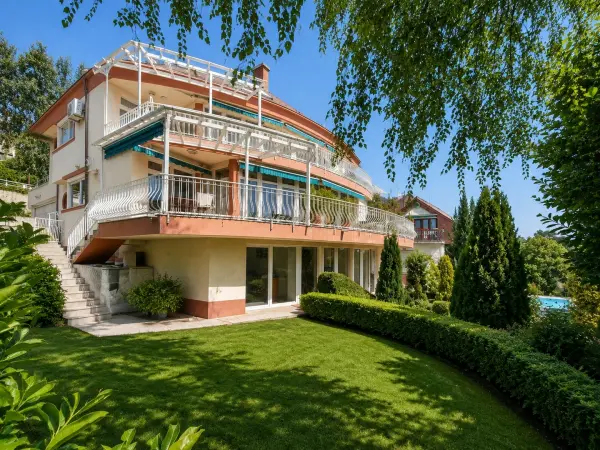 Eladó családi ház, Budapest, XII. kerület 11 szoba 598 m² 589 M Ft