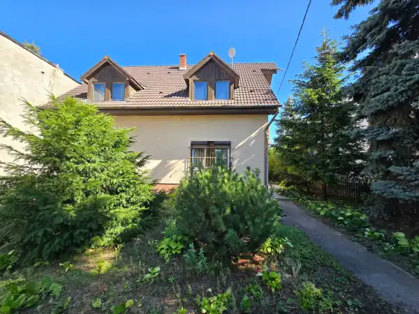 Eladó családi ház, Budapest, XV. kerület 5 szoba 157 m² 178 M Ft