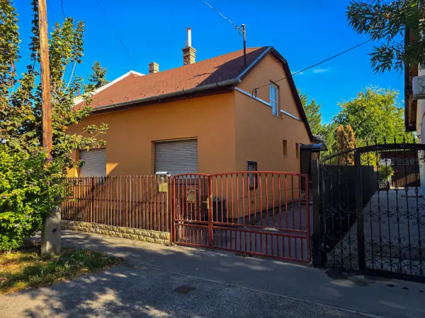 Eladó családi ház, Budapest, XV. kerület 3 szoba 92 m² 94.99 M Ft