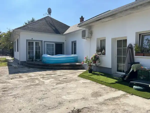 Eladó családi ház, Budapest, XVI. kerület 4 szoba 144 m² 152.9 M Ft