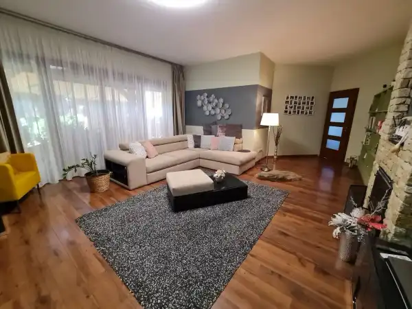 Eladó családi ház, Budapest, XVI. kerület 5 szoba 217 m² 259 M Ft