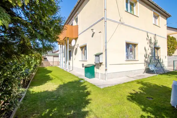 Eladó családi ház, Budapest, XX. kerület 7 szoba 266 m² 157 M Ft