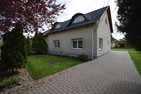 Eladó családi ház, Budapest, XXI. kerület 4 szoba 160 m² 169 M Ft