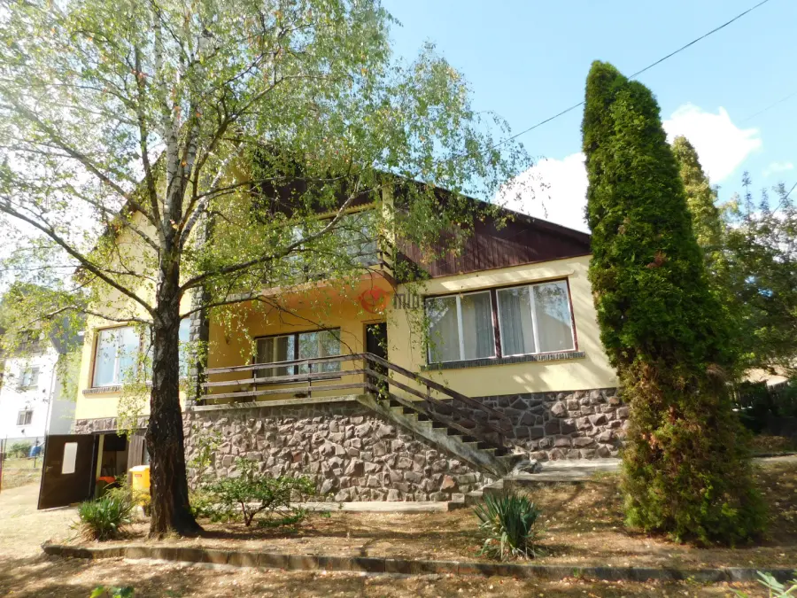 eladó családi ház, Bükkszék