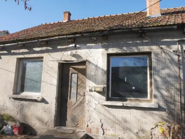 Eladó családi ház, Cegléd 2 szoba 47 m² 15 M Ft