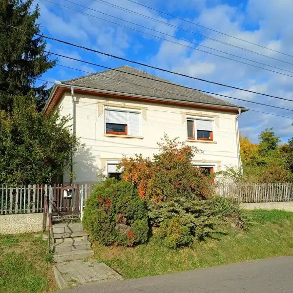 Eladó családi ház, Cered 3+1 szoba 93 m² 25 M Ft