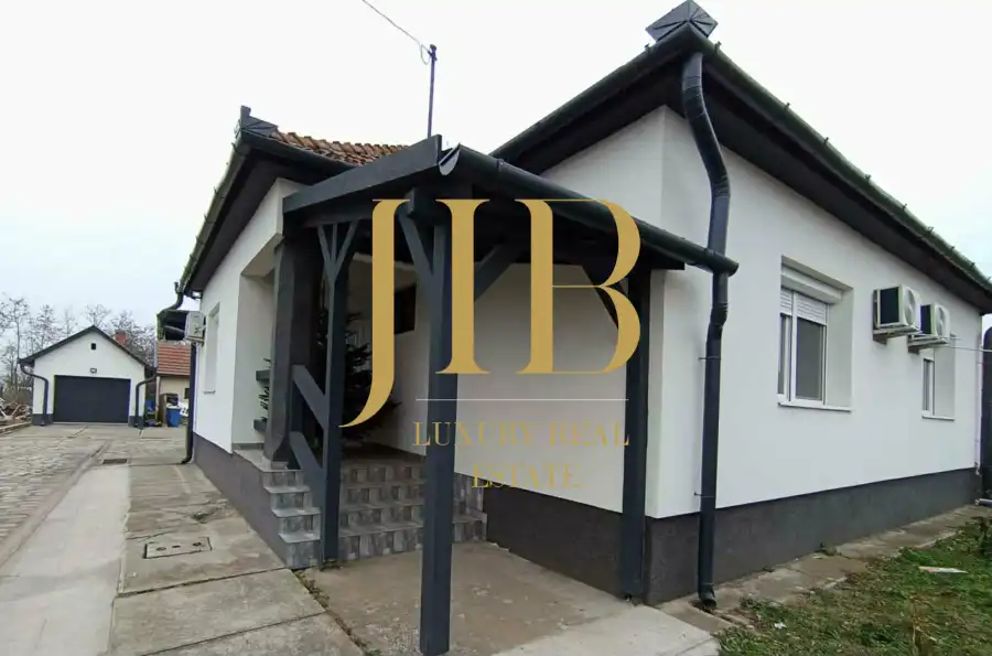 eladó családi ház, Csány