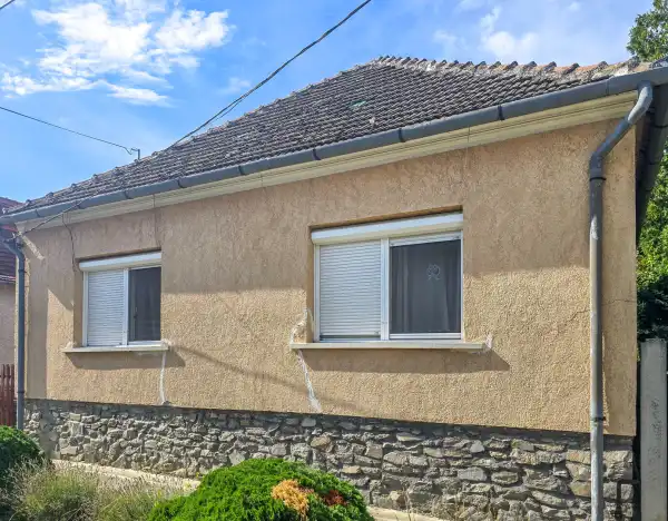 Eladó családi ház, Csepreg 3 szoba 100 m² 34.9 M Ft