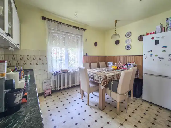 Eladó családi ház, Csepreg 3 szoba 100 m² 34.9 M Ft