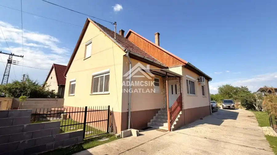 eladó családi ház, Dabas