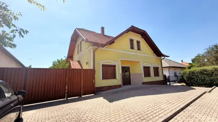 eladó családi ház, Dabas