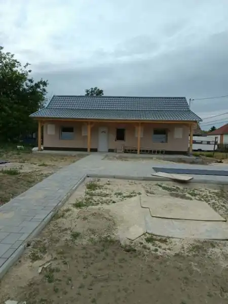 eladó családi ház, Daruszentmiklós