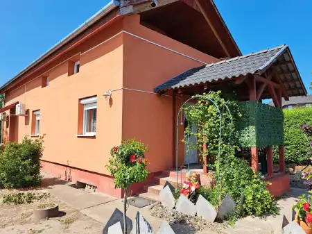 eladó családi ház, Debrecen