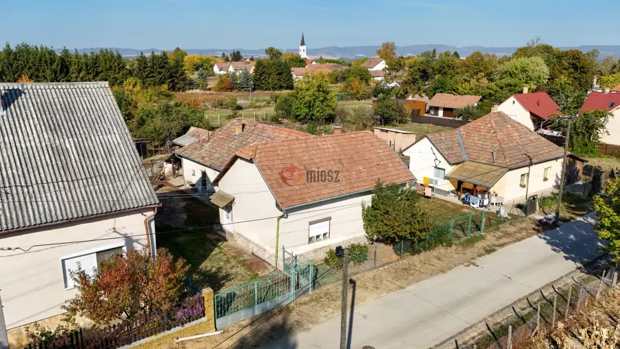 eladó családi ház, Dejtár